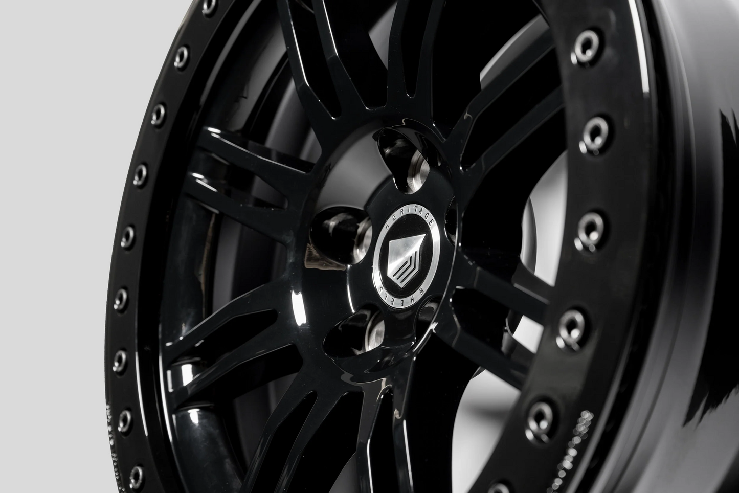 Velg Defender Heritage Customs Dynamite Gloss Black 5x 20"