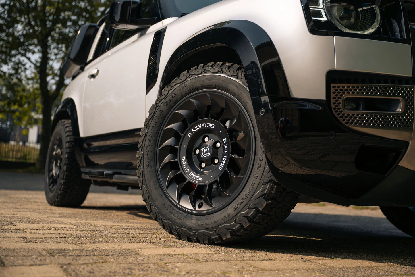 Velg Defender Heritage Customs 20" - Black Turbine - By Schiffmacher